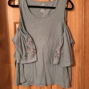 American Eagle floral cold shouldered shirt